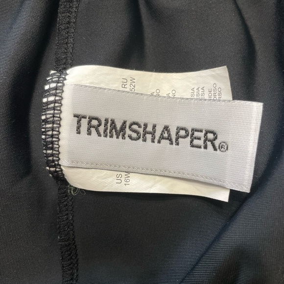 Women’s black trimshaper slimming control women’s swim skirt, size 16W - Picture 2 of 5